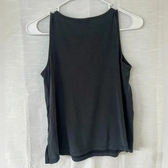 Pink Republic V Hem Tank Top - Picture 4 of 5